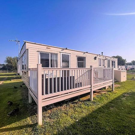 6 Berth Caravan For Hire By The Beach In Heacham, Norfolk Ref 21038C Exterior foto